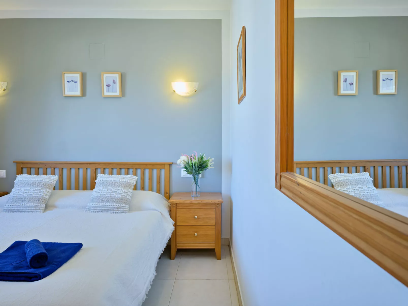 Casa Piedra-Inside
