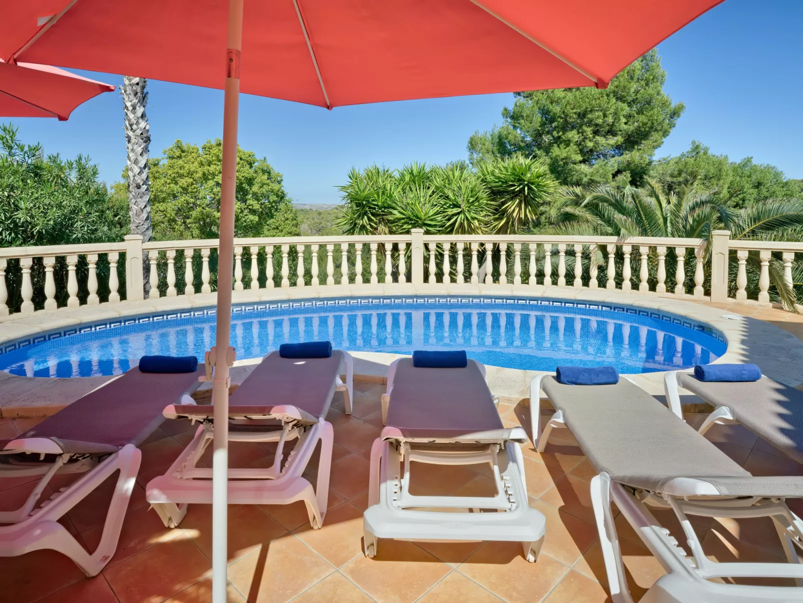 Casa Piedra-Outside