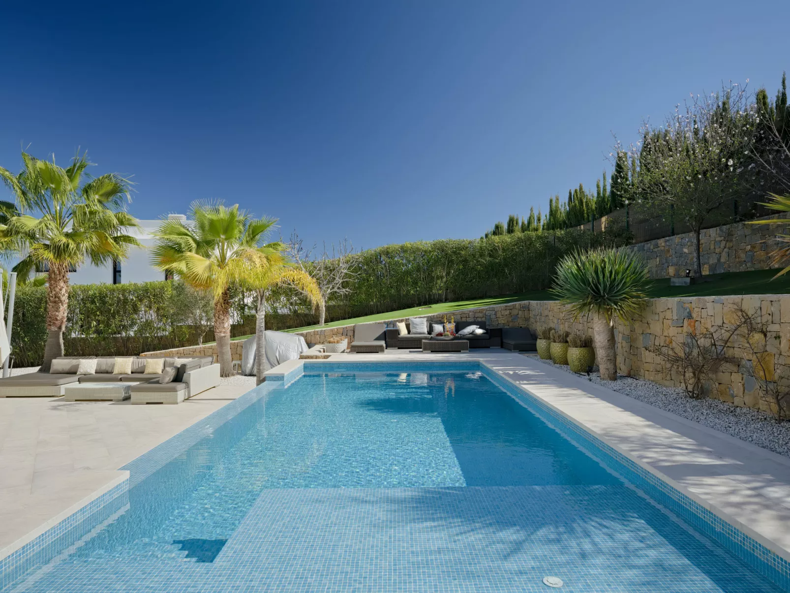 Villa Eos-Outside