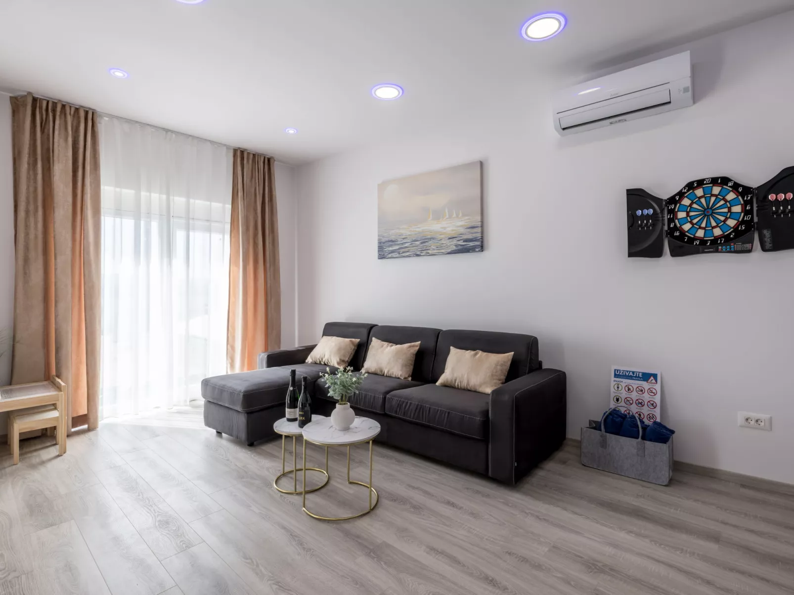 Luxury Apartman Mir-Inside