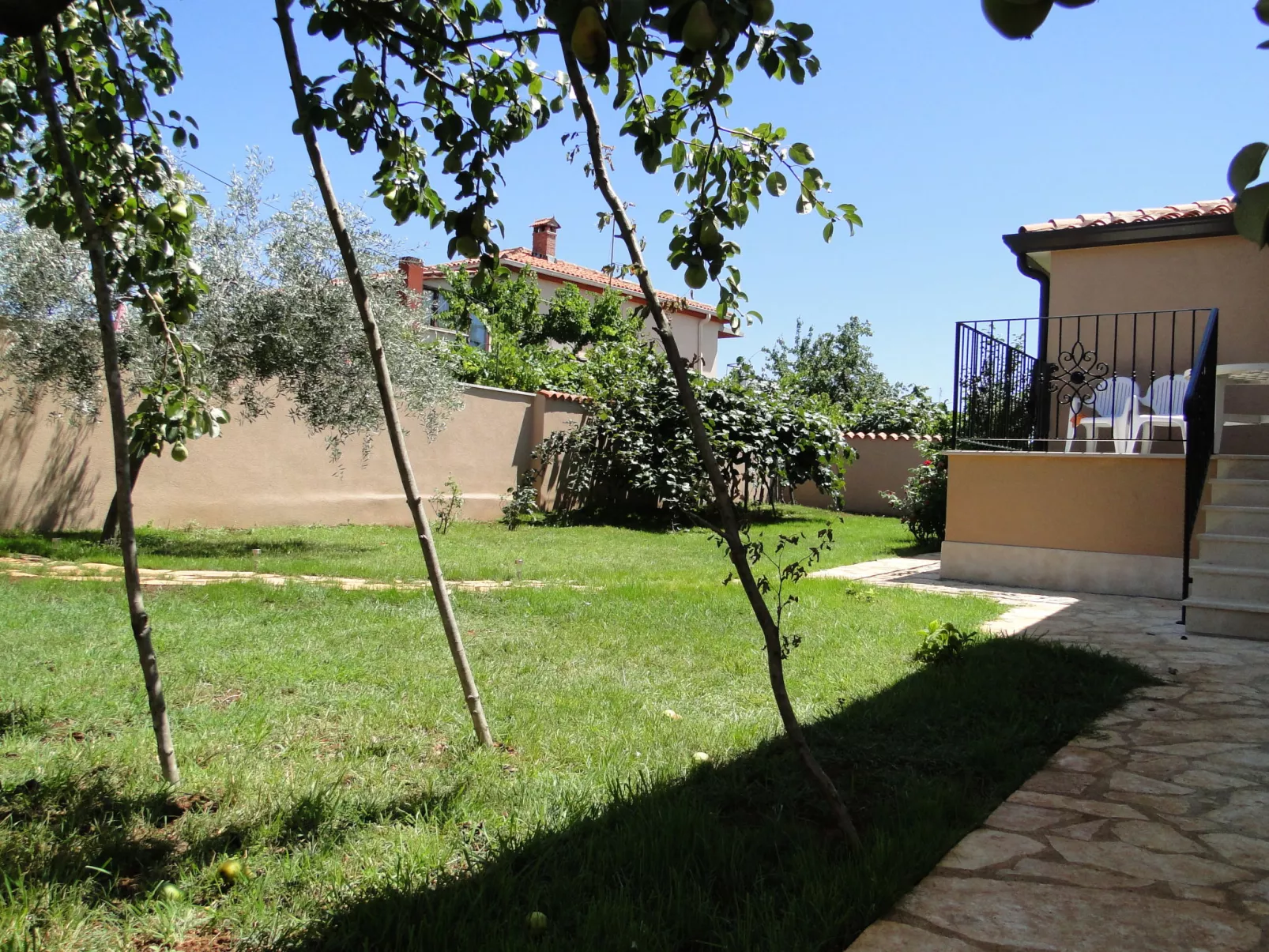 Apartment Pino-Outside