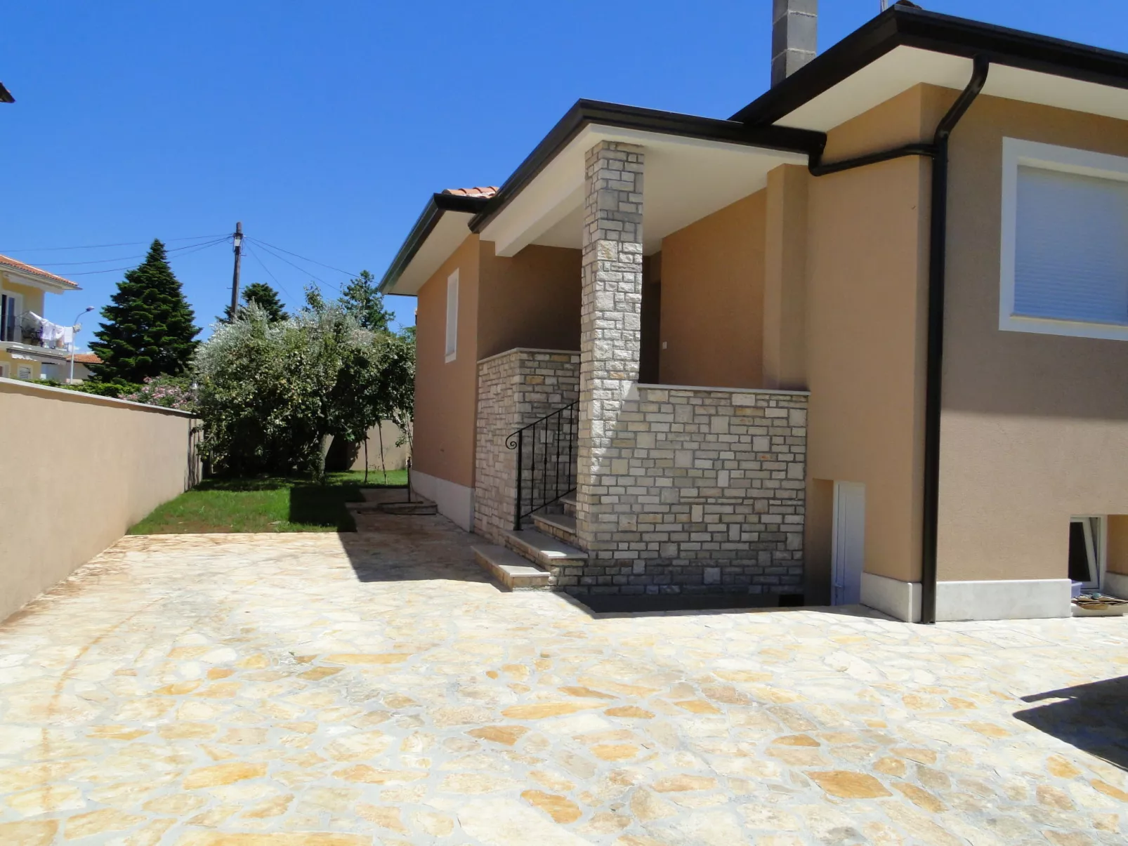 Apartment Pino-Outside