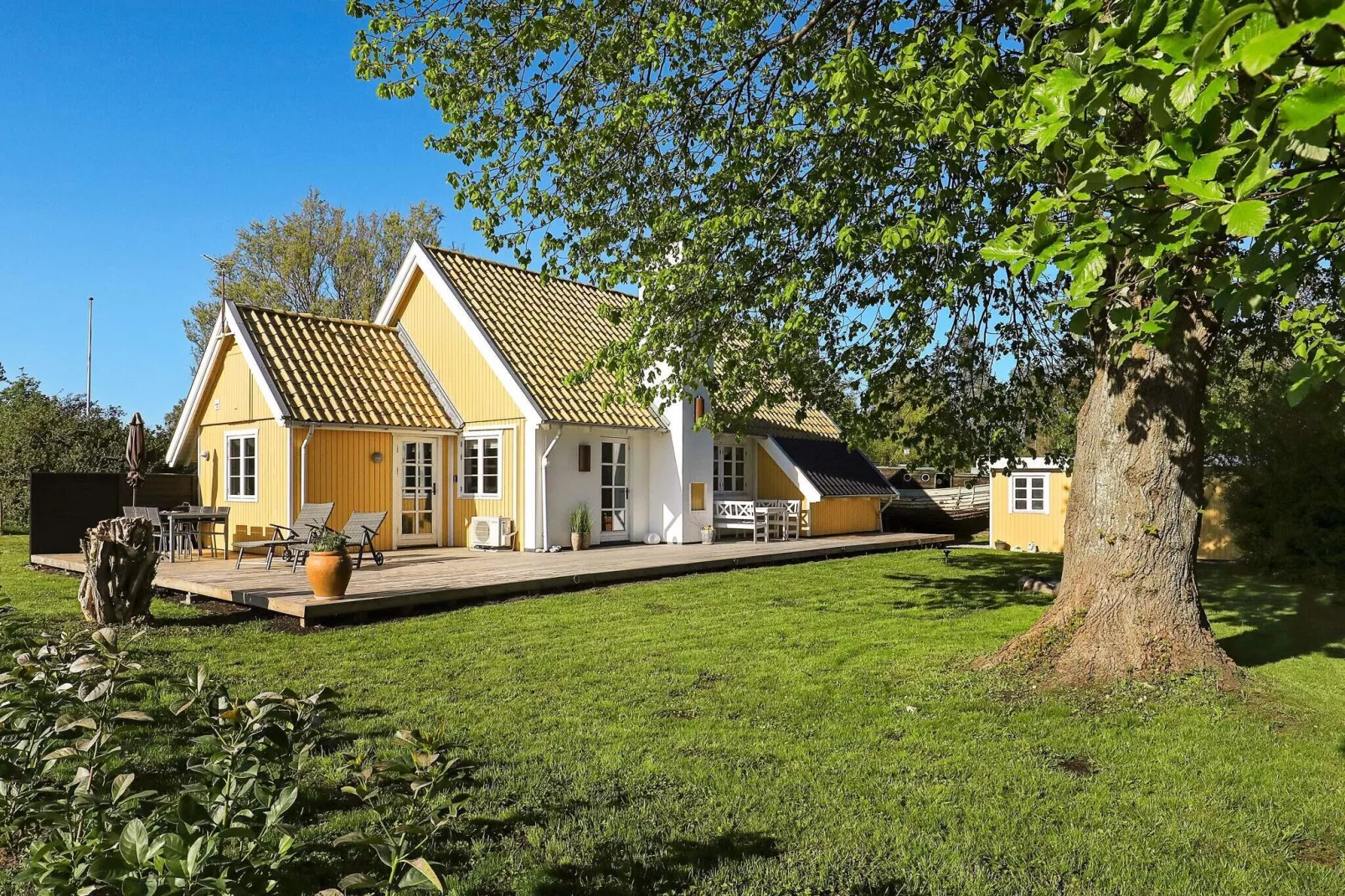 8 person holiday home in Frørup-View
