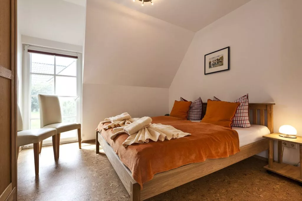 208598-Bedroom