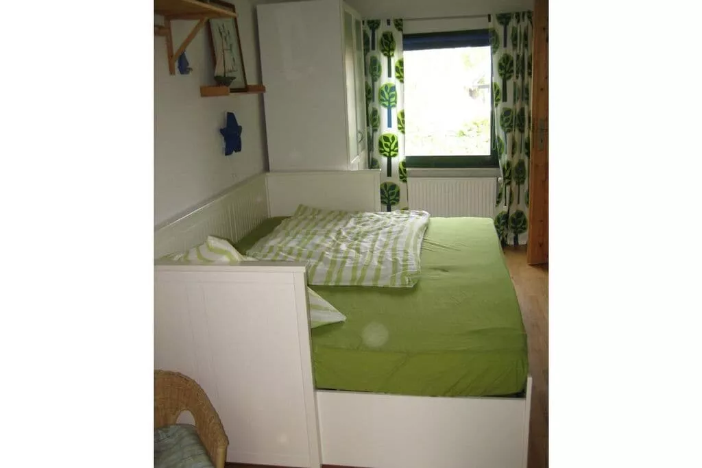176836-Bedroom