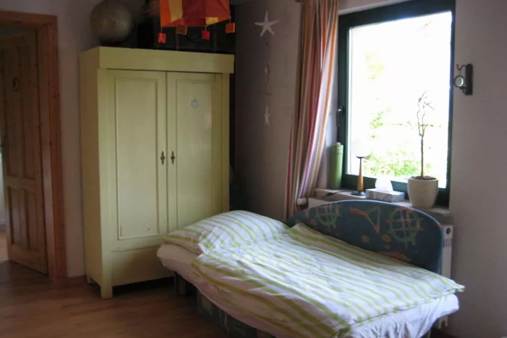 176836-Bedroom