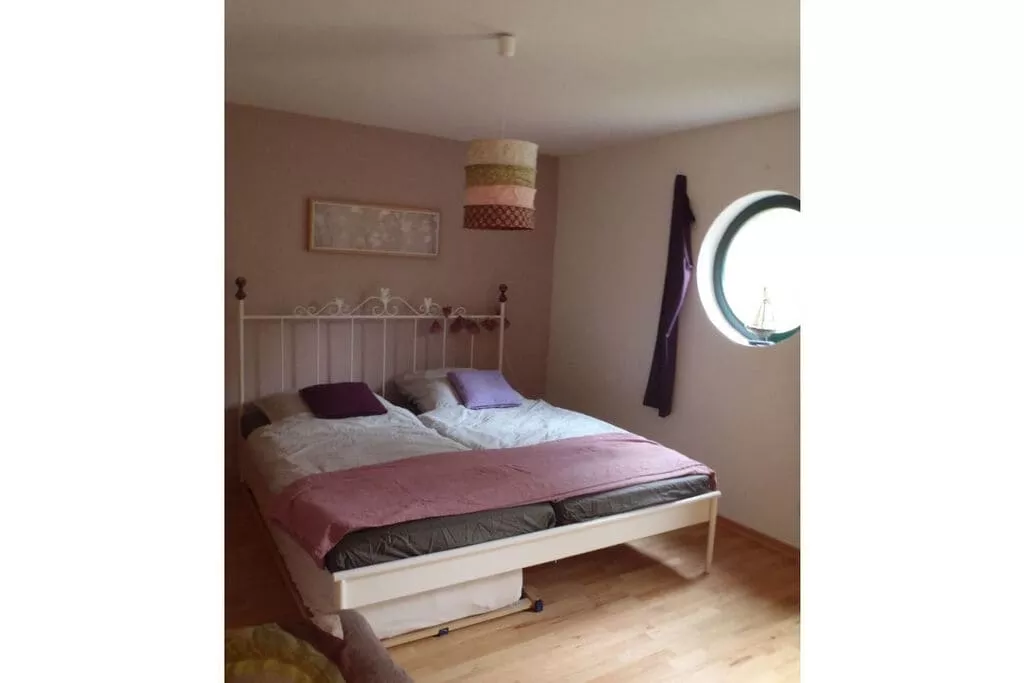176836-Bedroom
