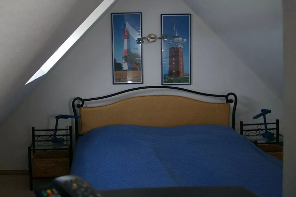 194860-Bedroom