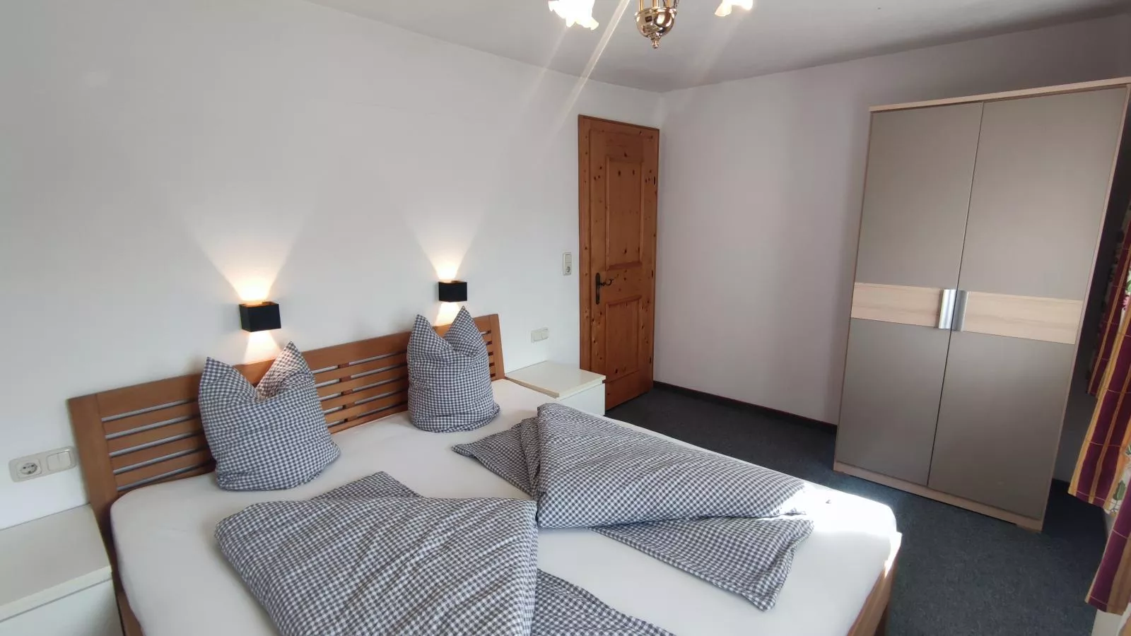 Seppen Top 2-Bedroom