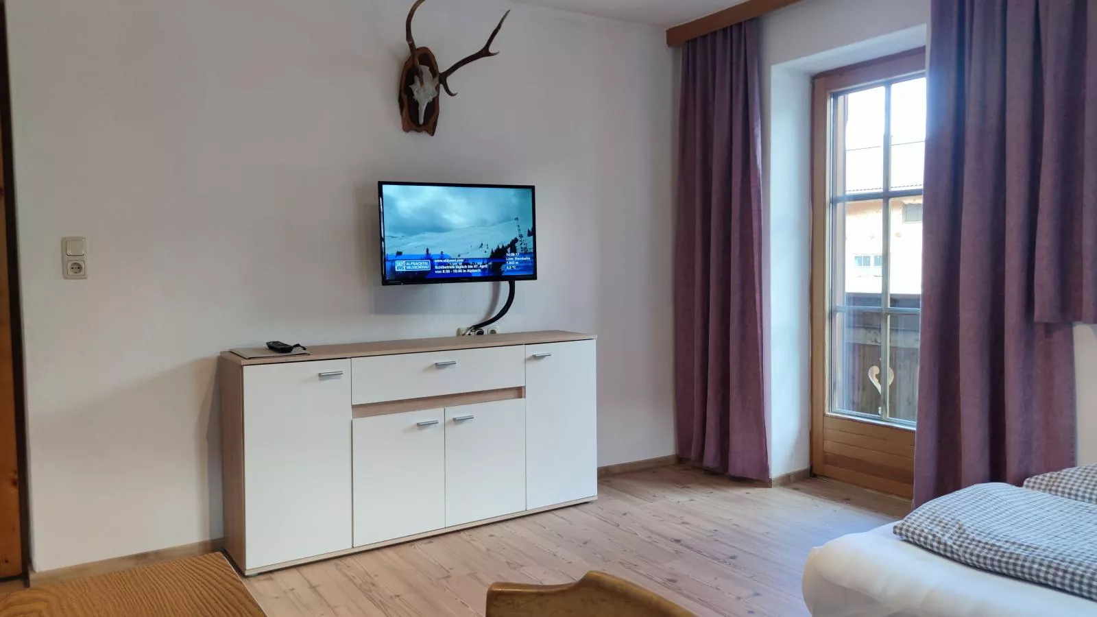 Seppen Top 3-Living room