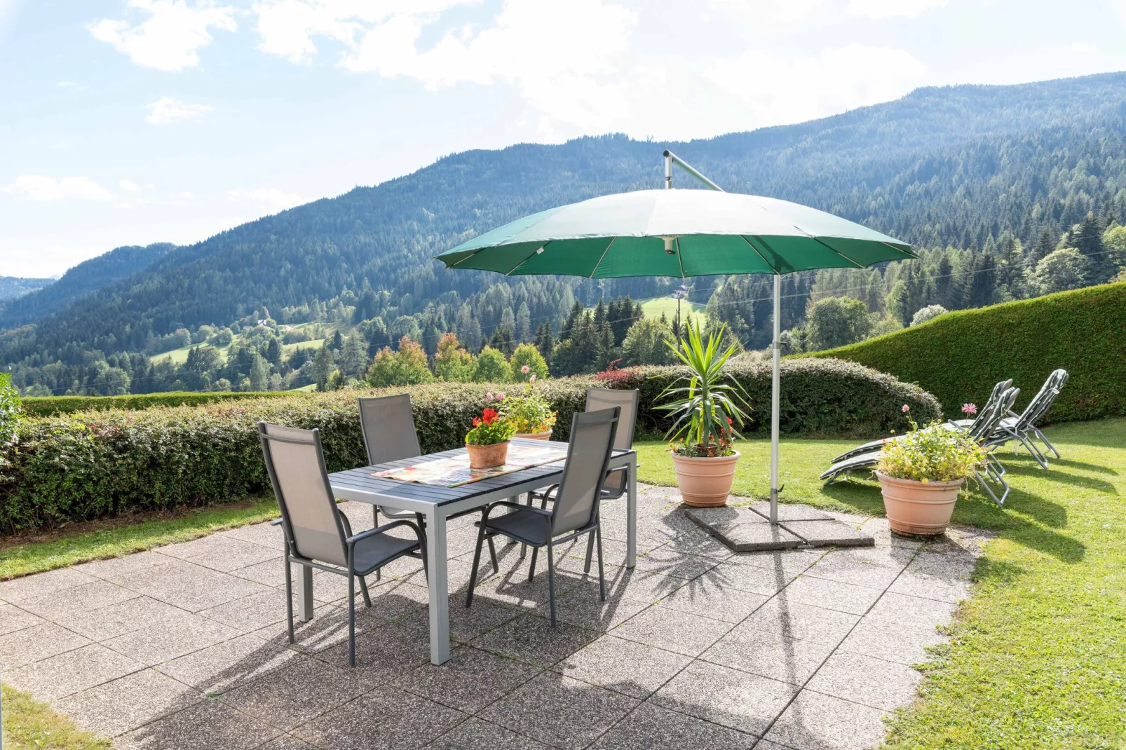 Apartment Verditz 2-Gardens summer