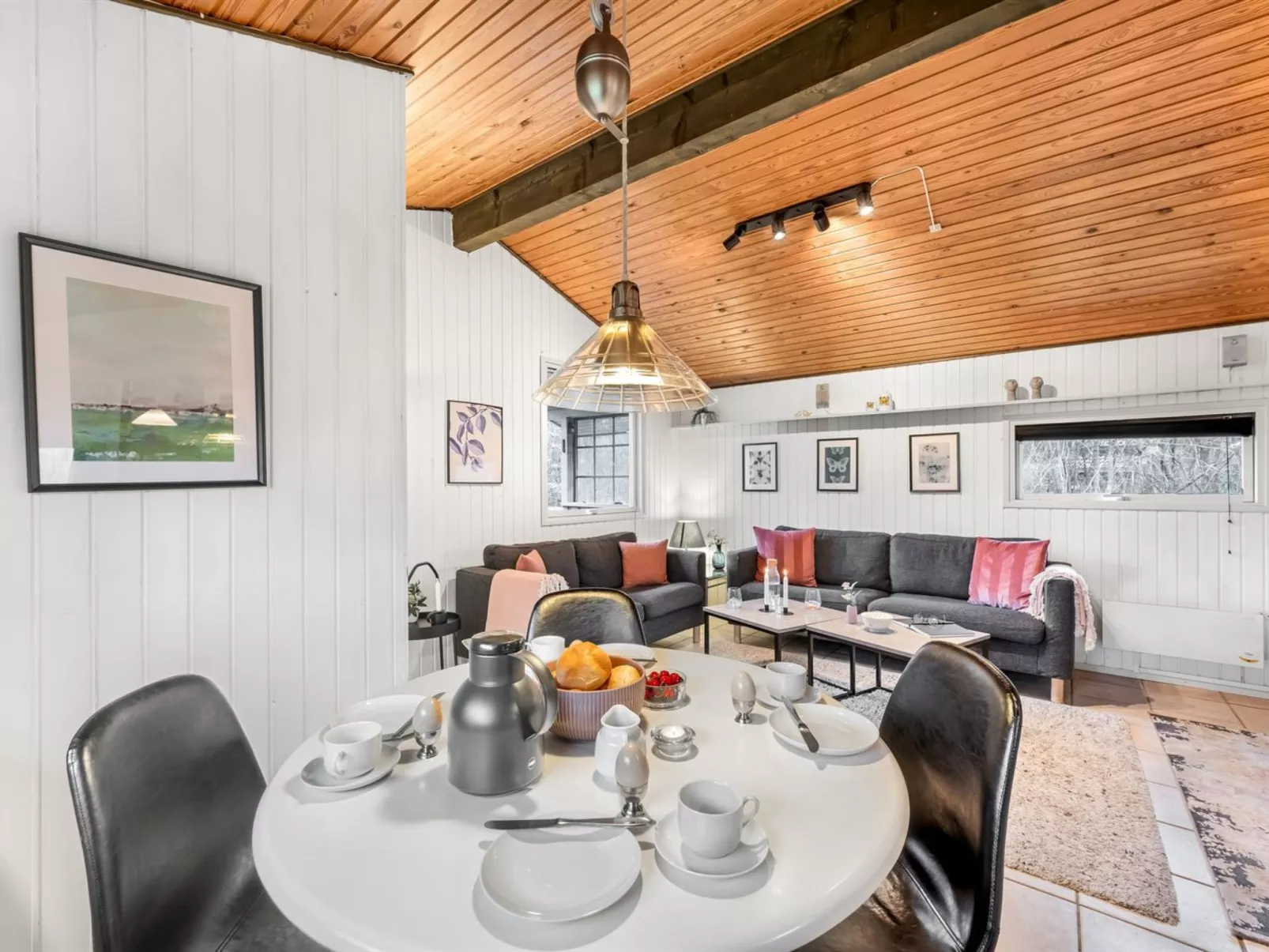 "Barni" - 11km from the sea-Inside
