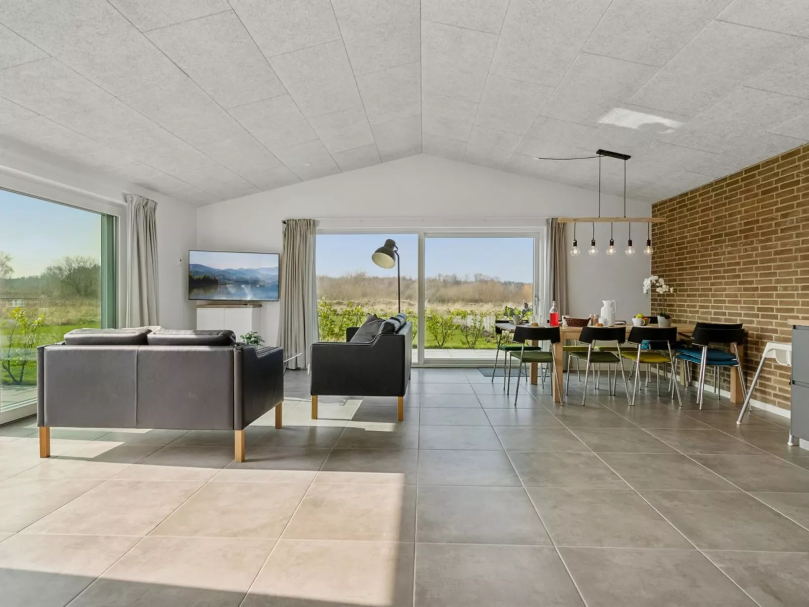 "Asel" - 350m from the sea-Dedans