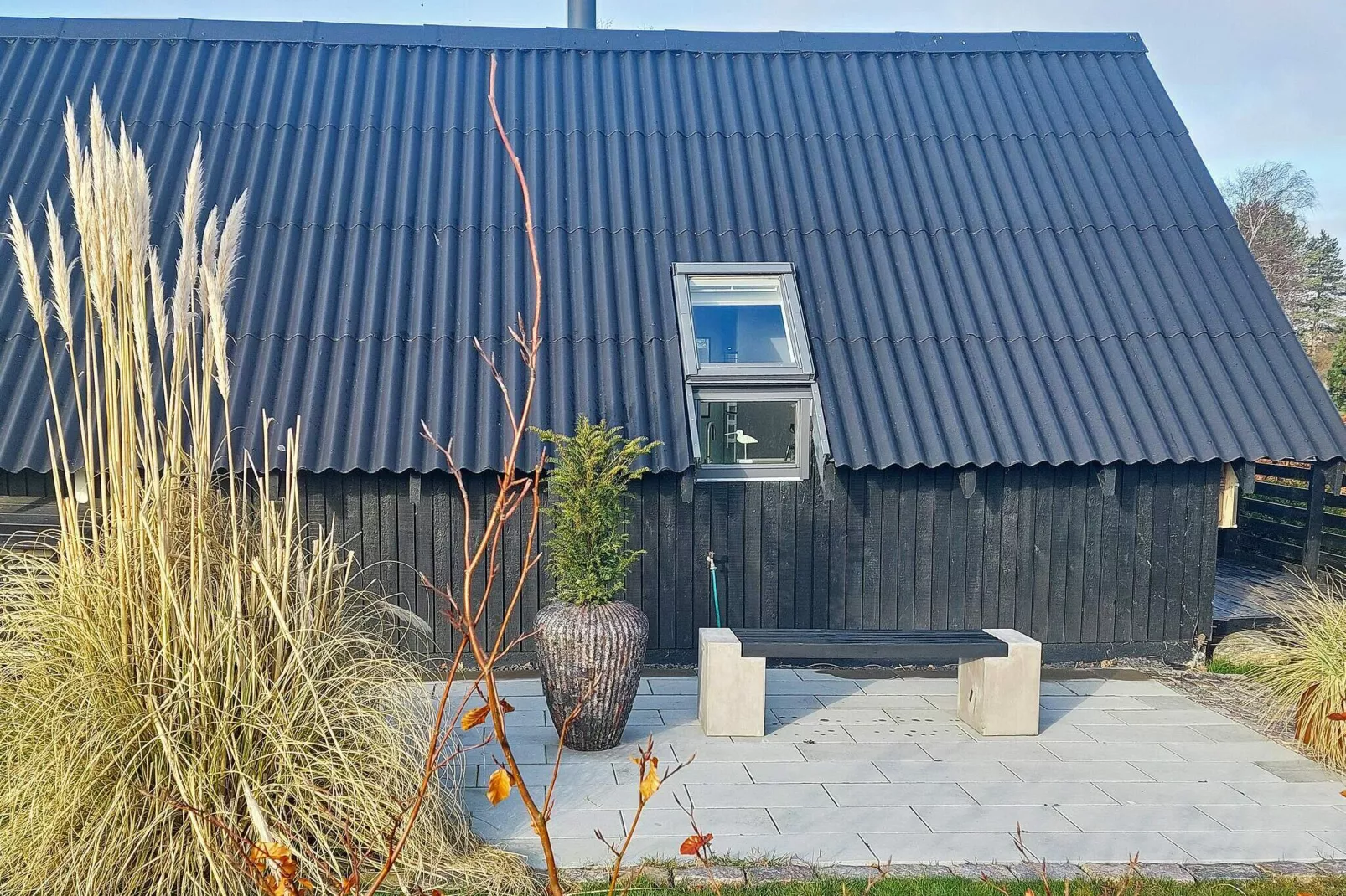 Modernes Kustenrefugium in Eno-By Traum