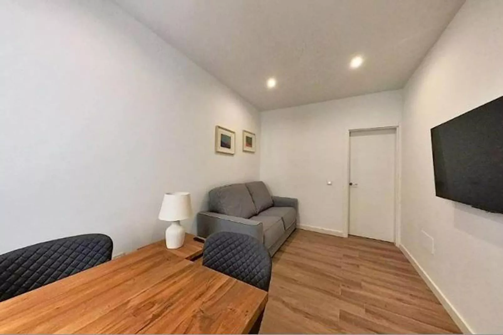 Casa Amarilla-Living room