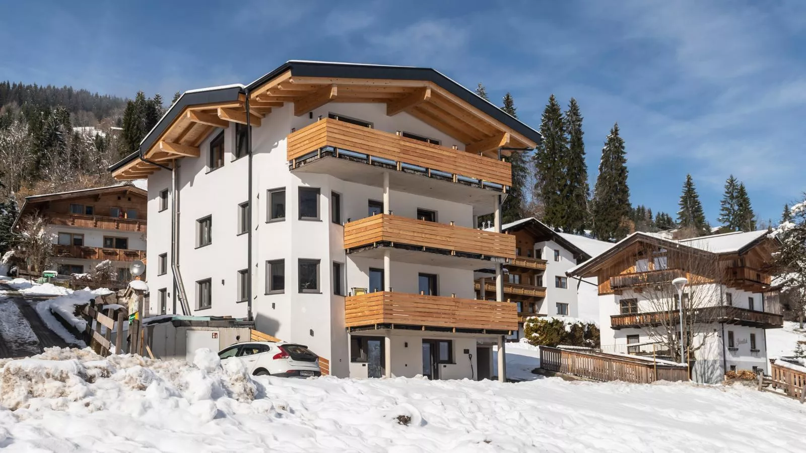 Tirolee Marchegg 2 OG Top 4-Exterior winter