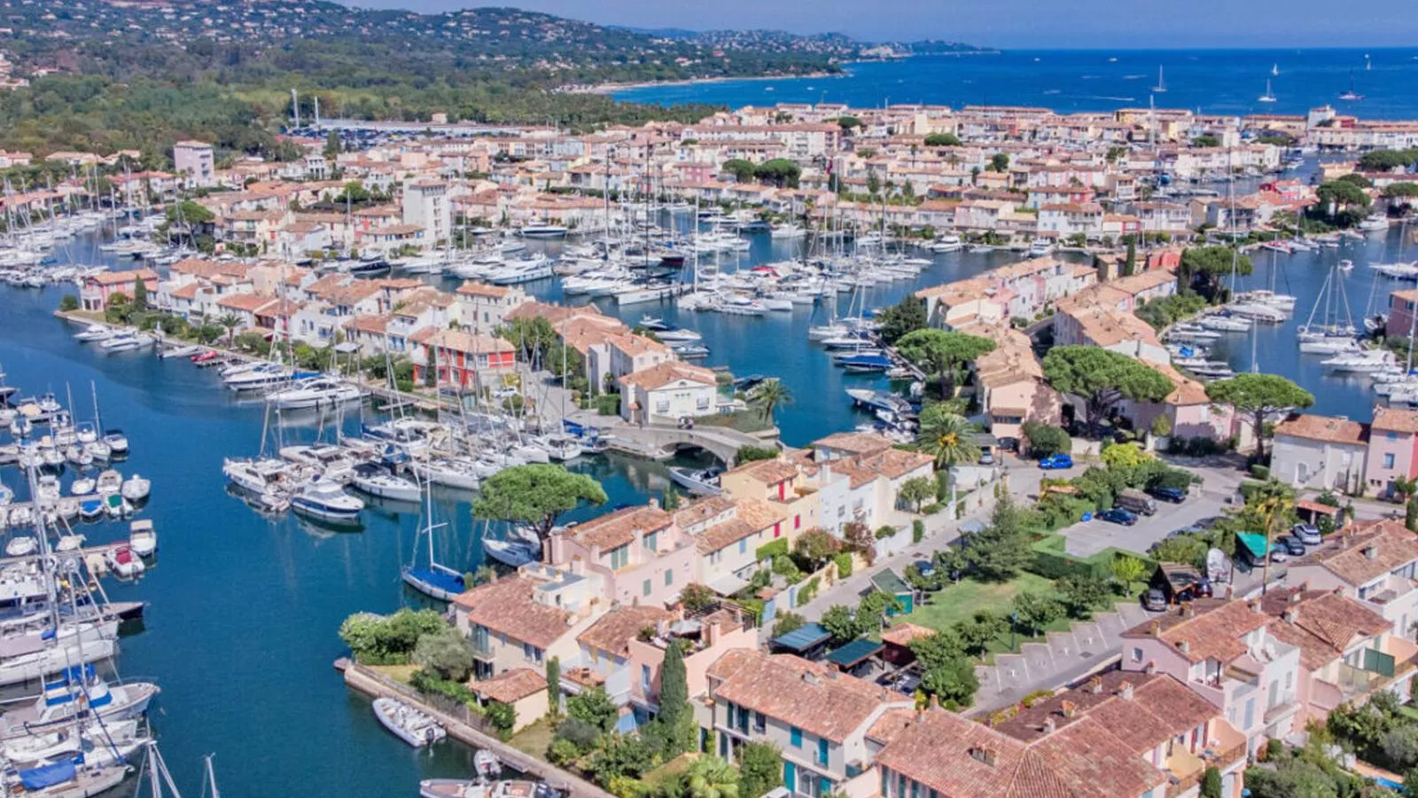 Maison du Port-Zones d'été à 1 km