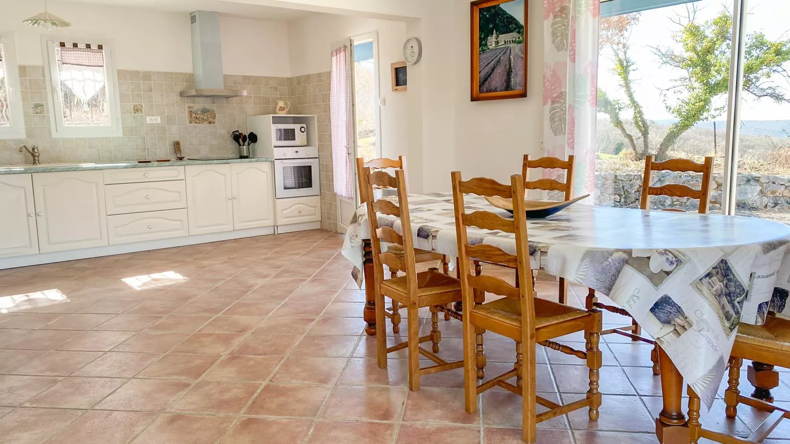 Verdon-Dining room