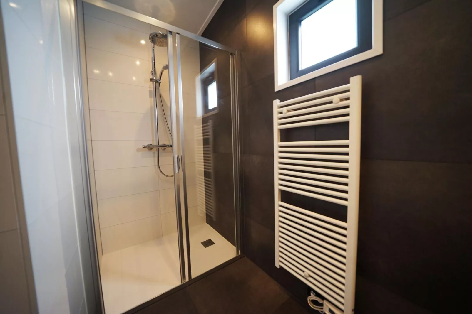 Resort Kaatsheuvel 13-Salle de bain