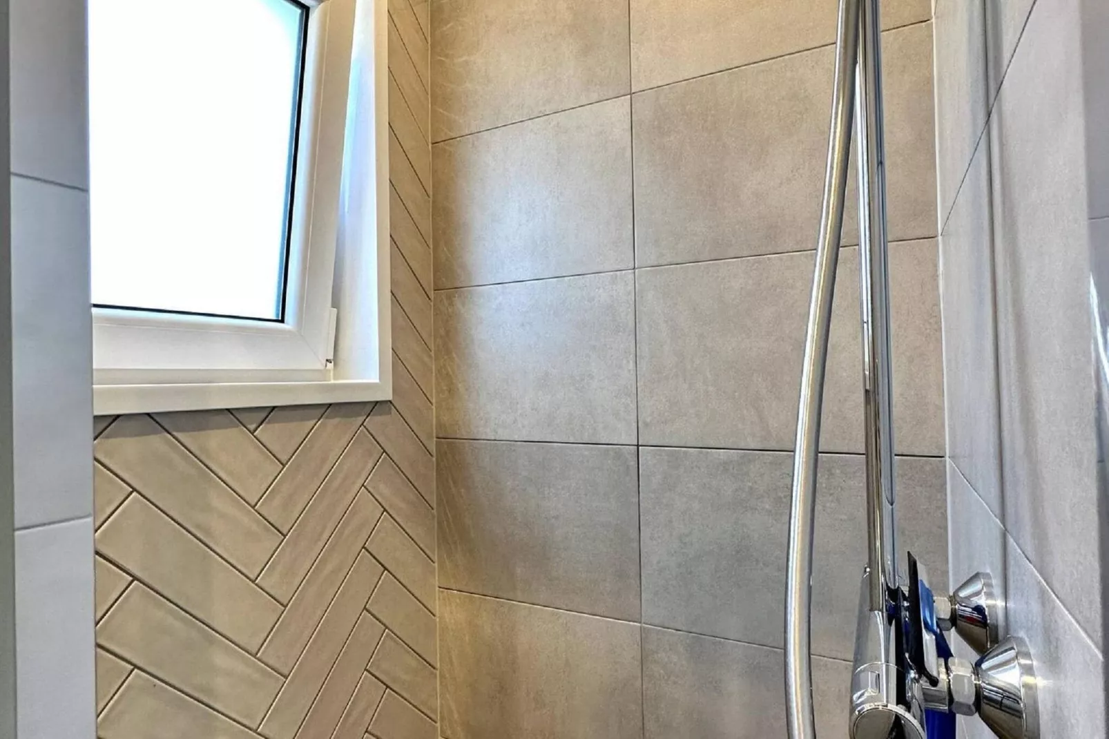 Vakantiepark De Rimboe & De Woeste Hoogte 28-Salle de bain