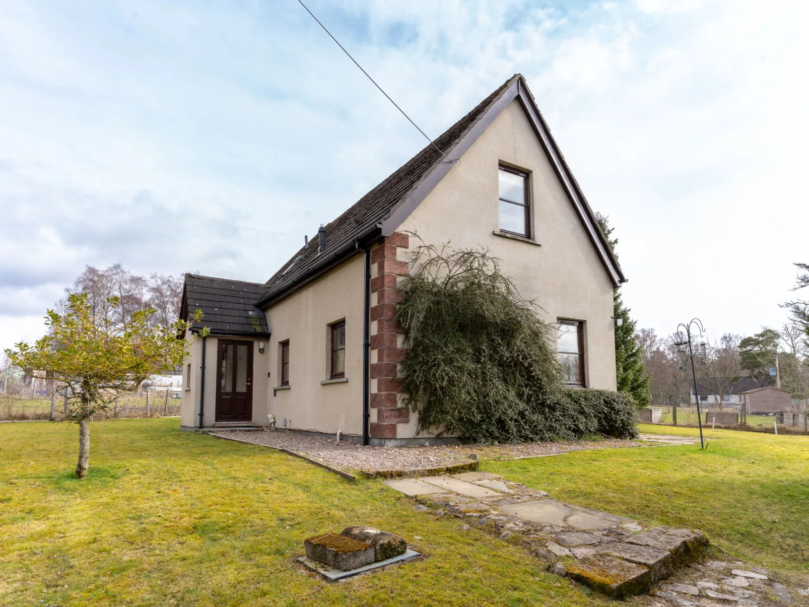 Lower Curr-Outside
