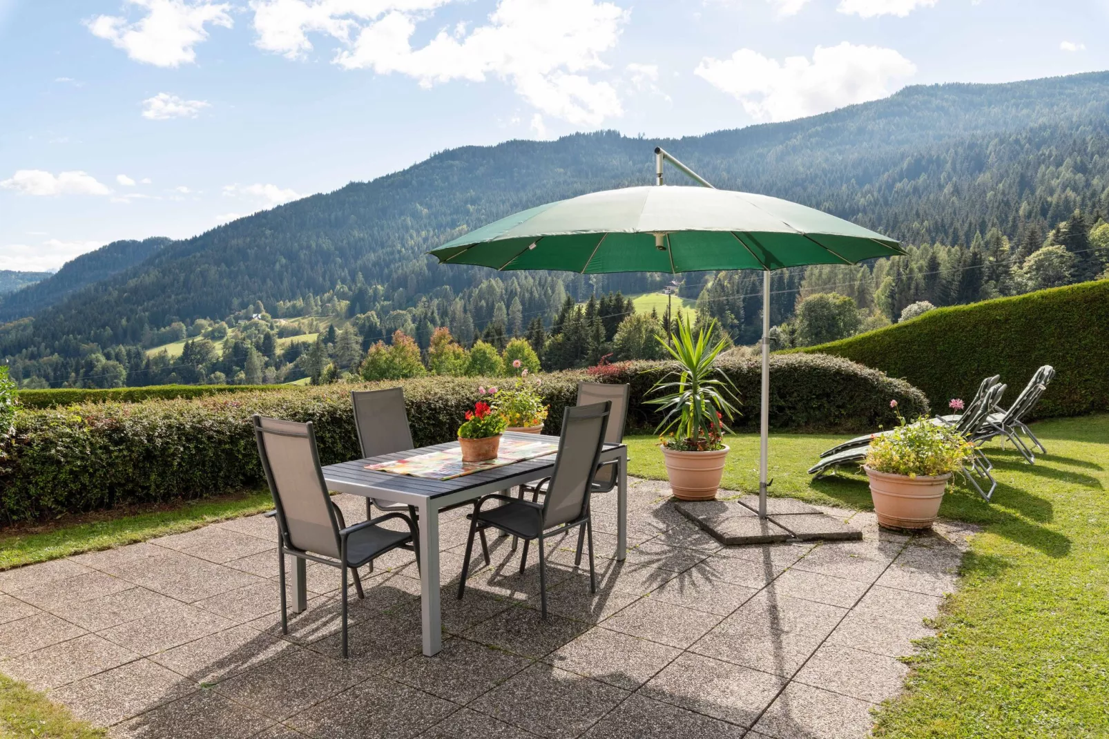 Apartment Verditz 4-Gardens summer