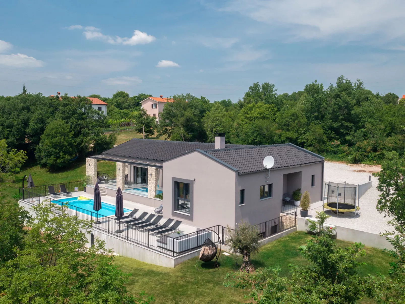 Villa Anthea Paola-Outside