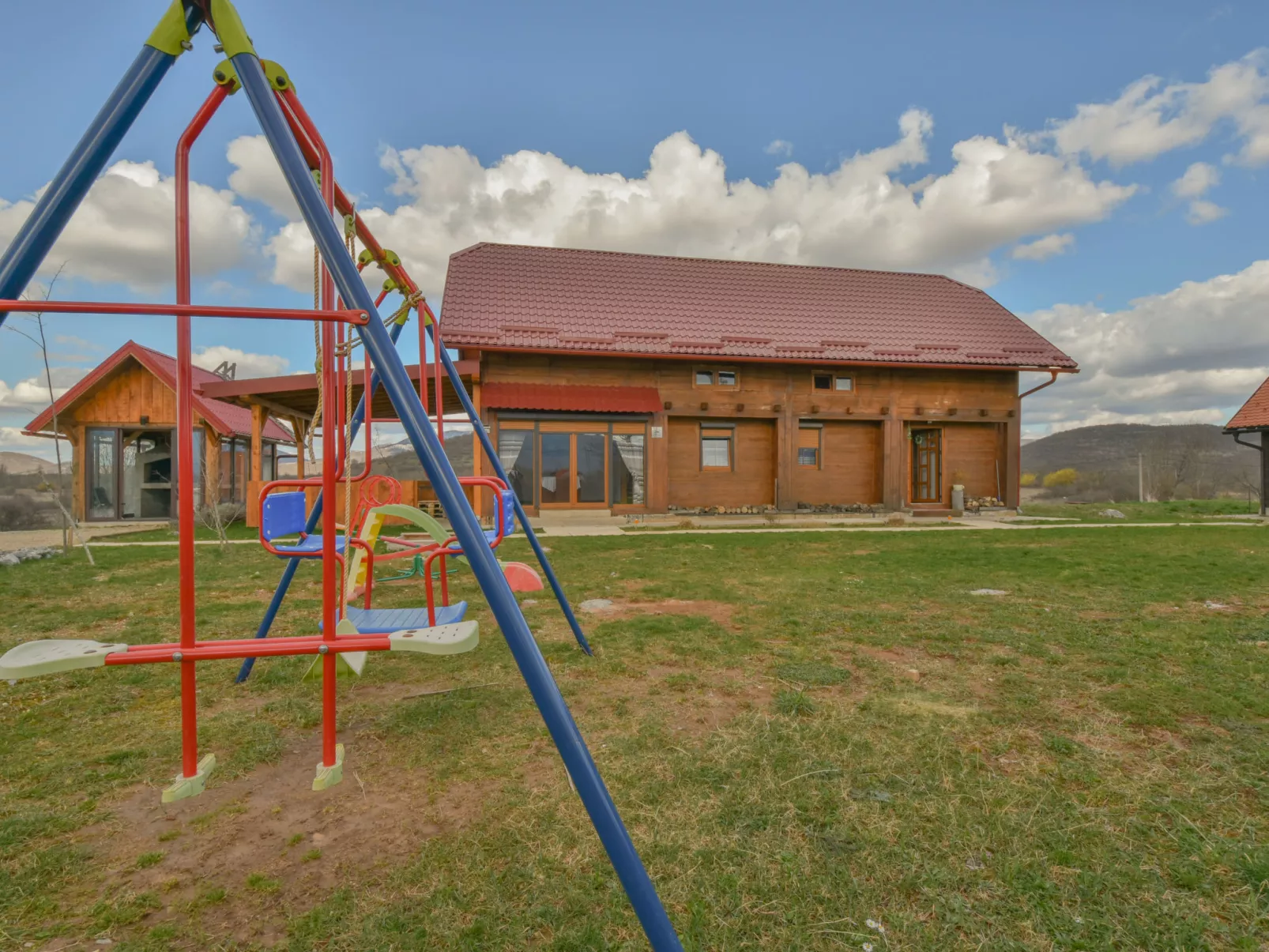 Vacation house Vrkljan-Outside