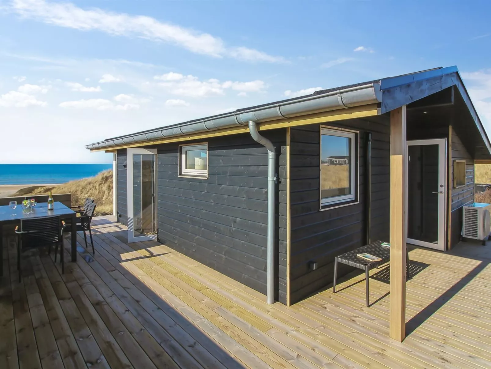 "Fatlinda" - 50m from the sea-Draußen