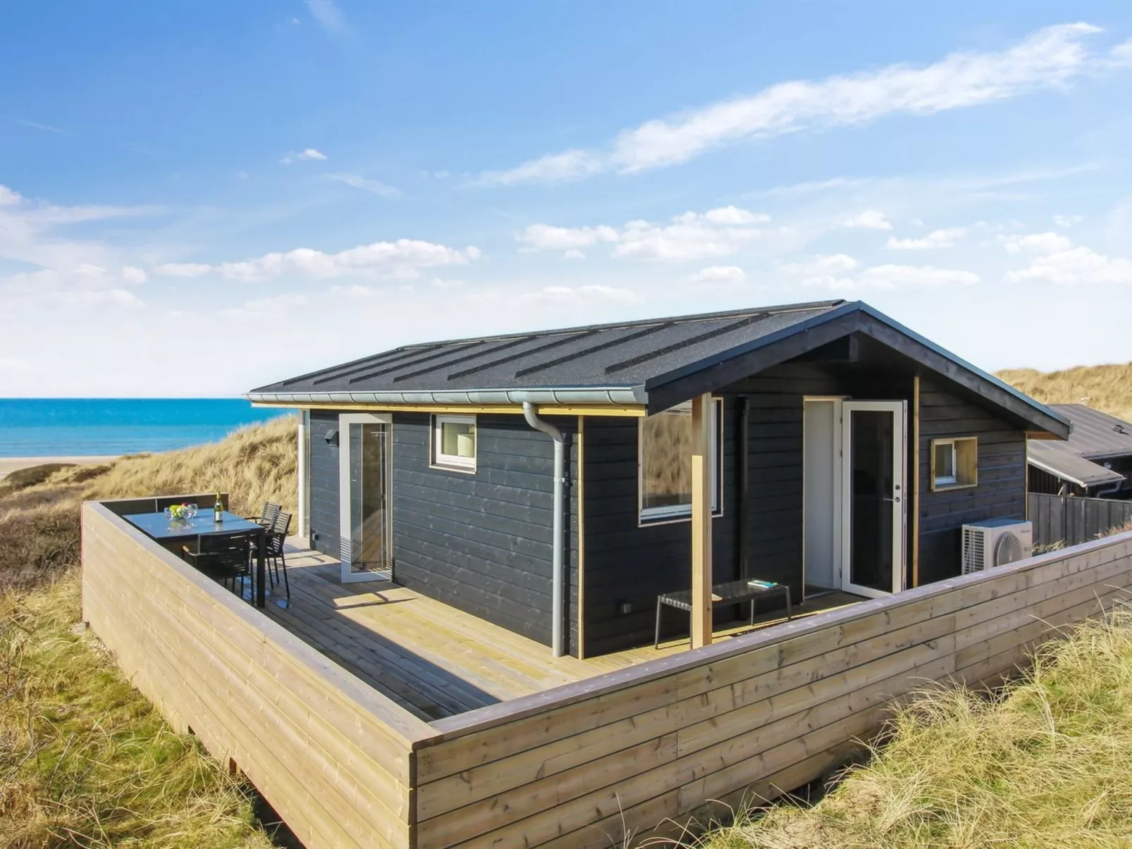 "Fatlinda" - 50m from the sea-Draußen