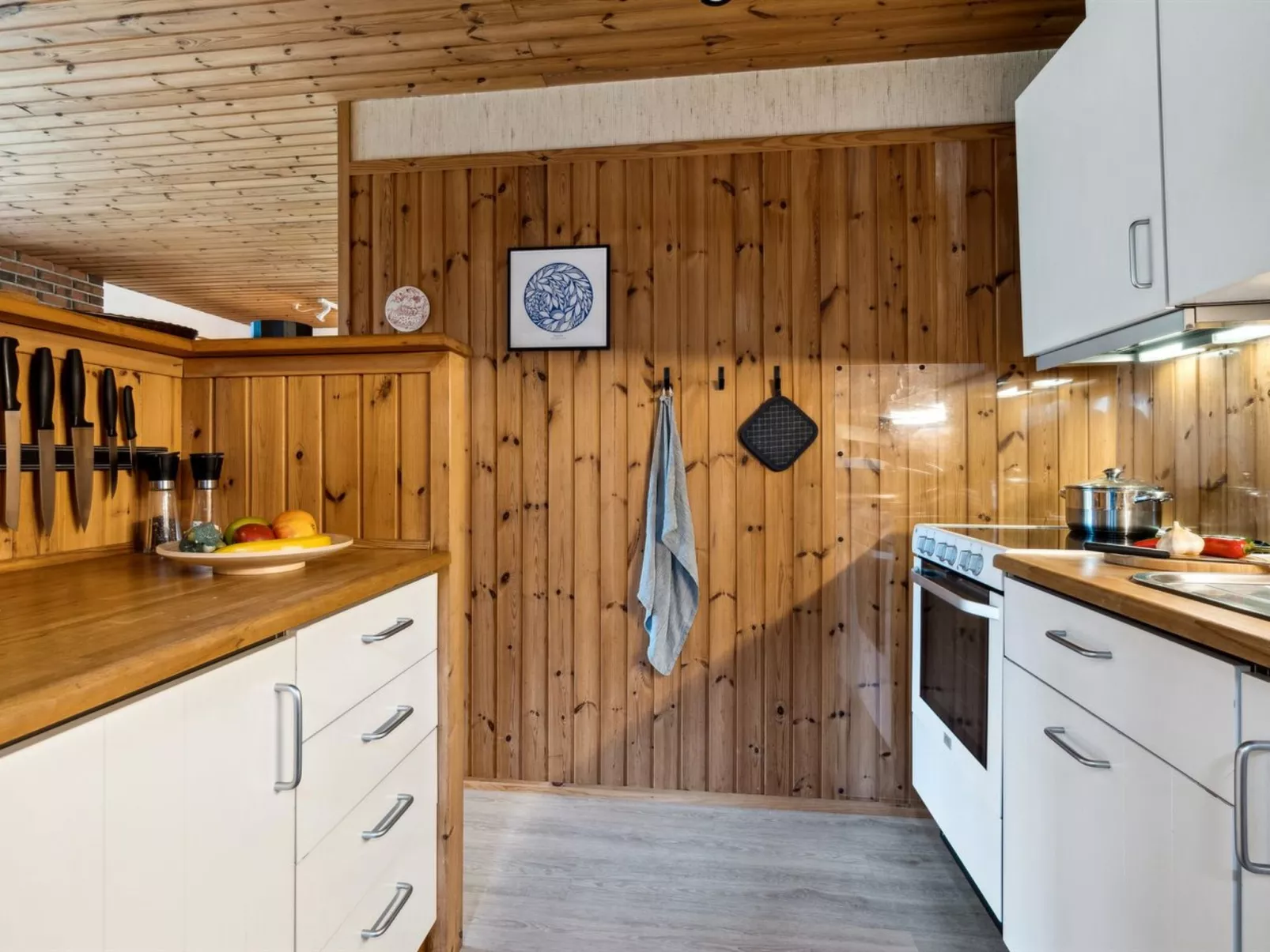 "Sofja" - 175m to the inlet-Inside