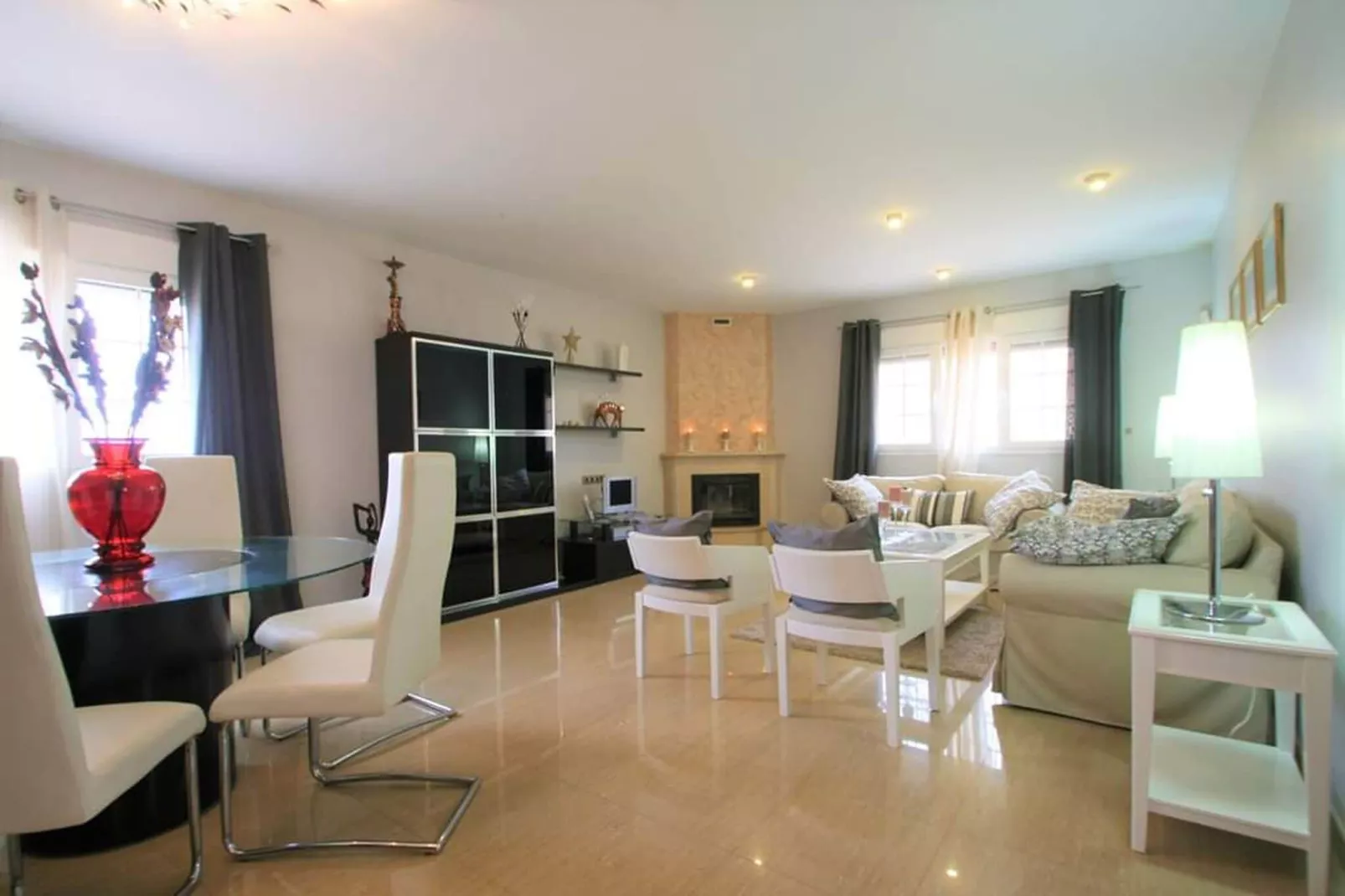 Villa Valerya-Living room