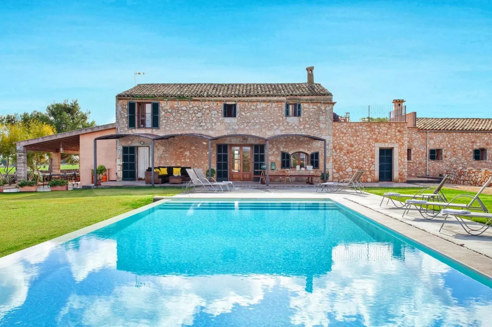 Casa Pleta-Exterior summer