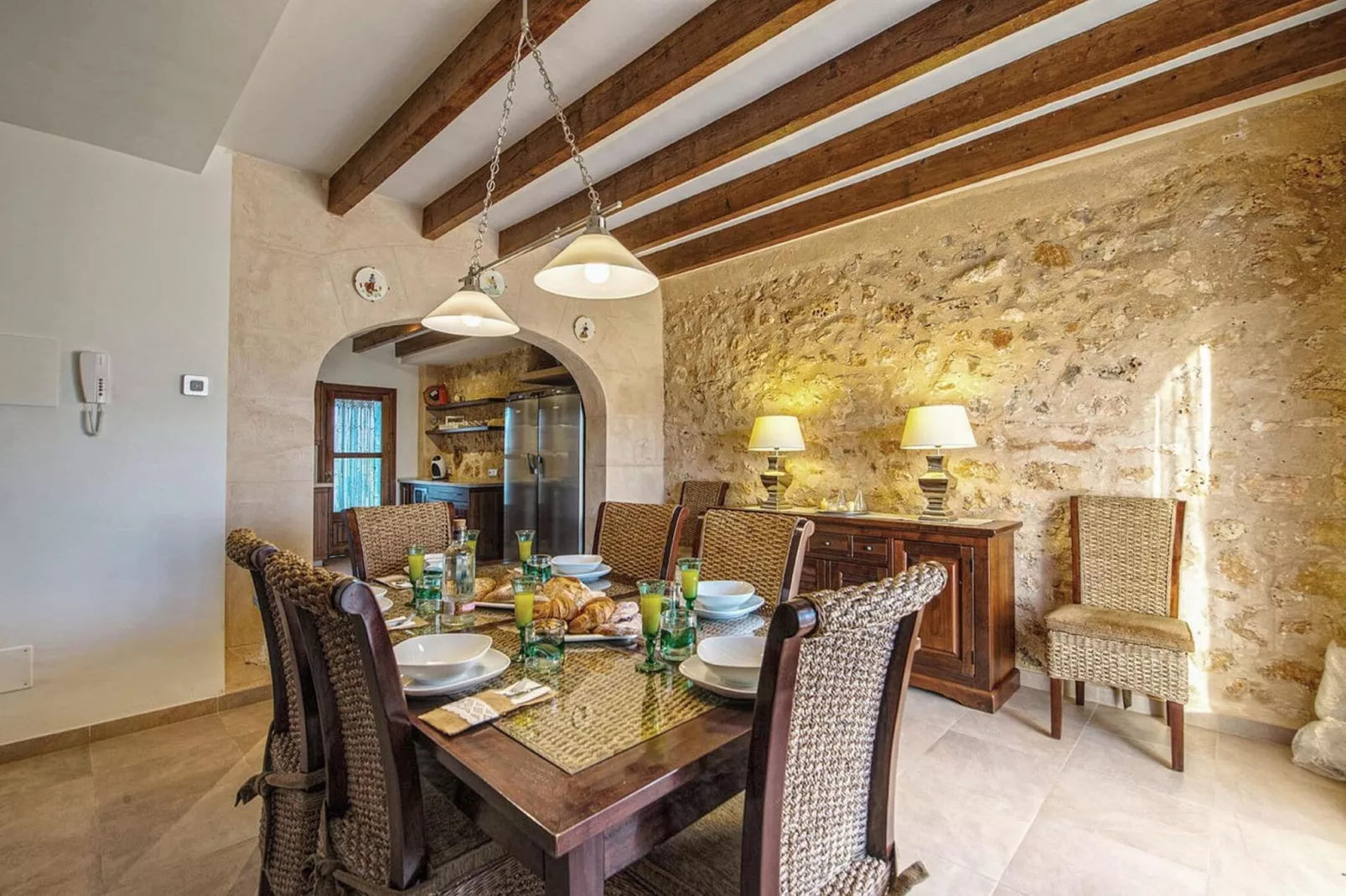Casa Pleta-Dining room