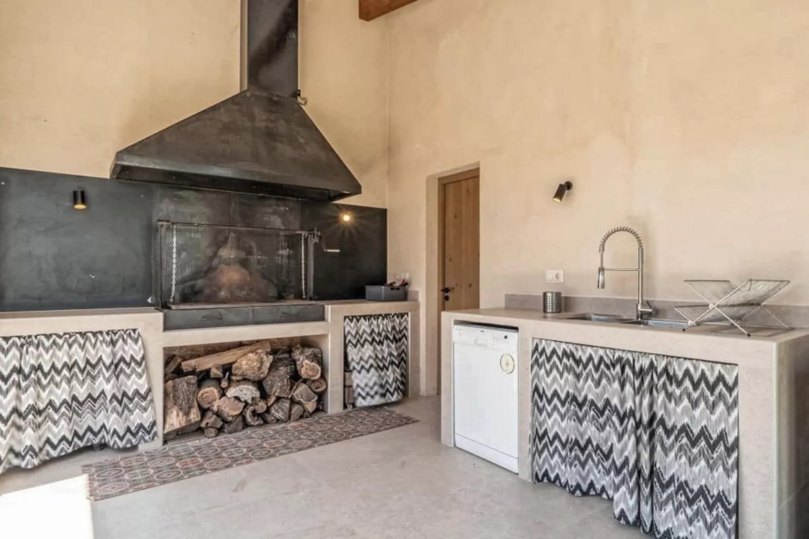 Casa Pleta-Kitchen
