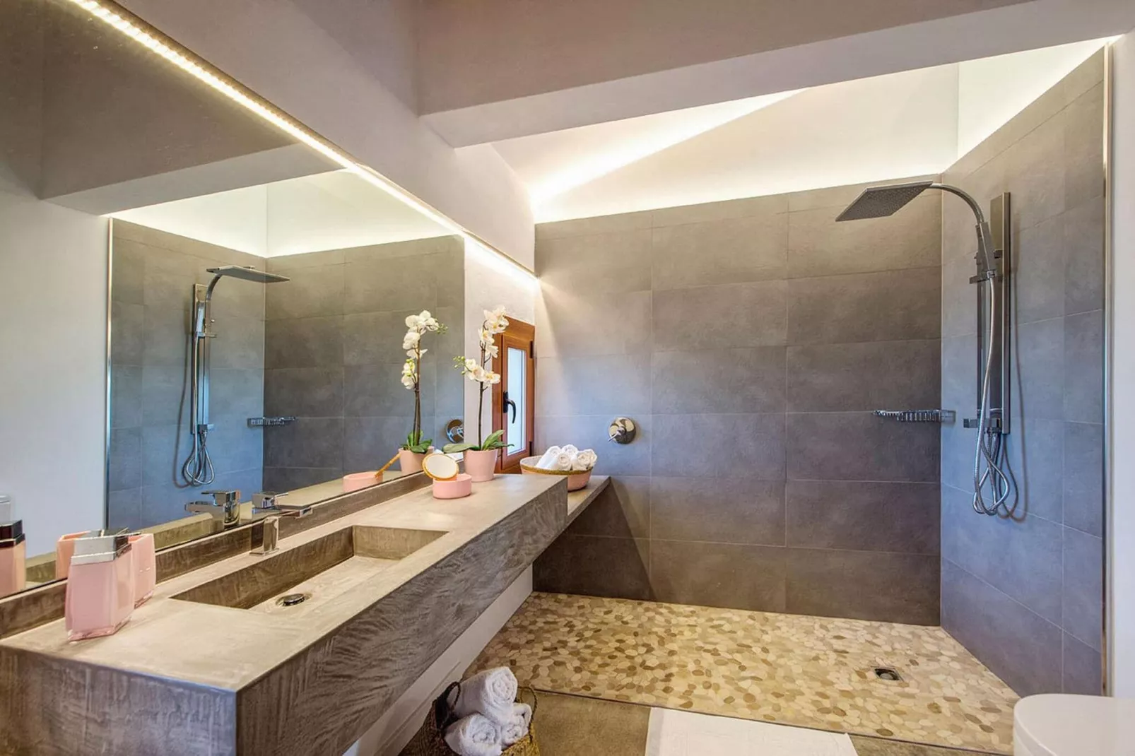 Casa Pleta-Bathroom