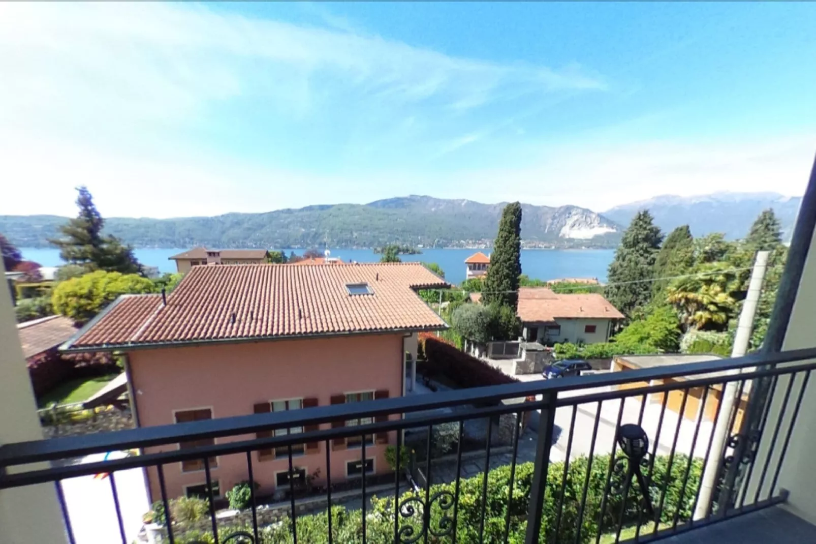 Castagnola-Exterior summer
