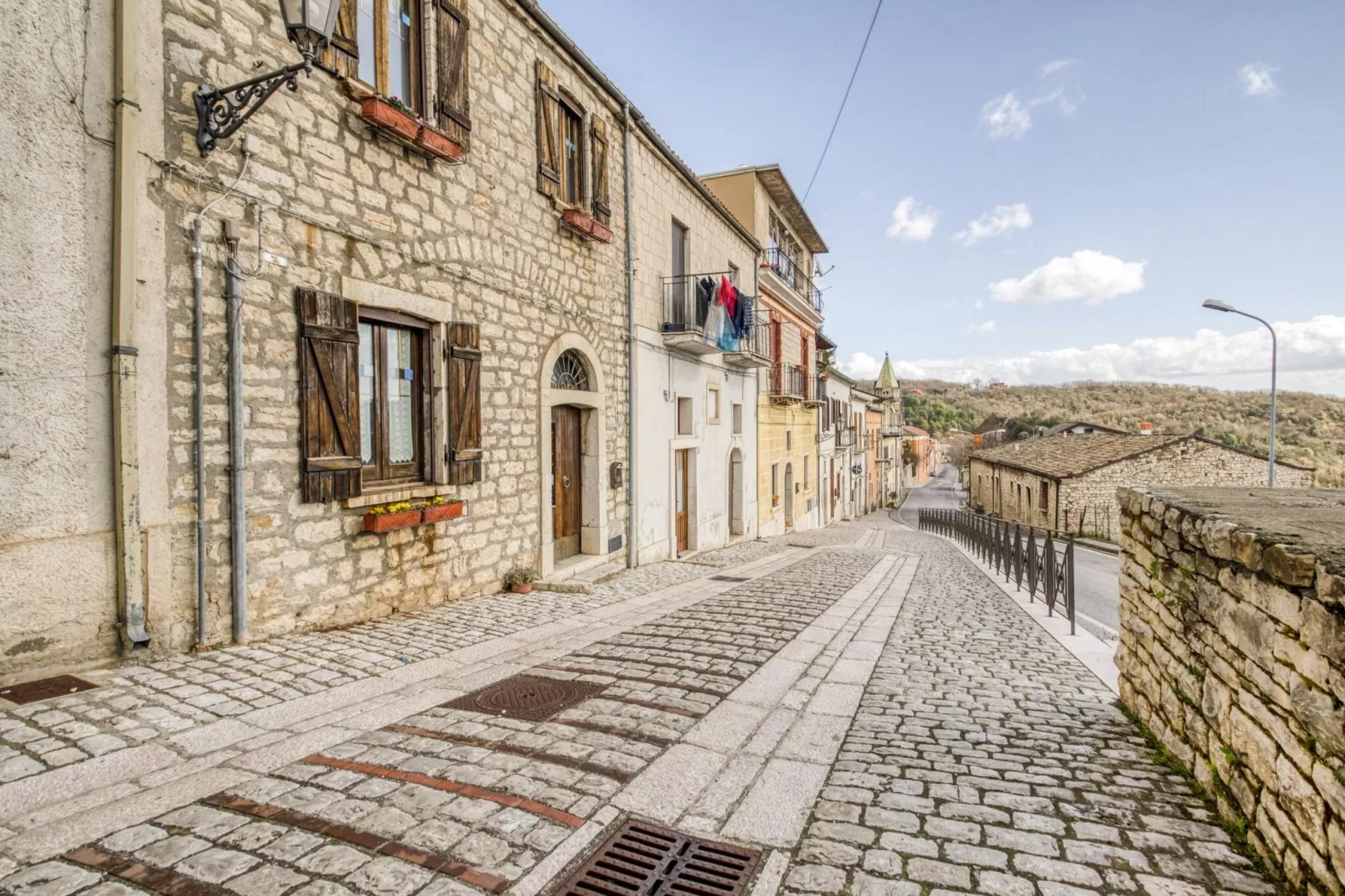 Appartamento su tre piani in paese - Außenbereich Sommer