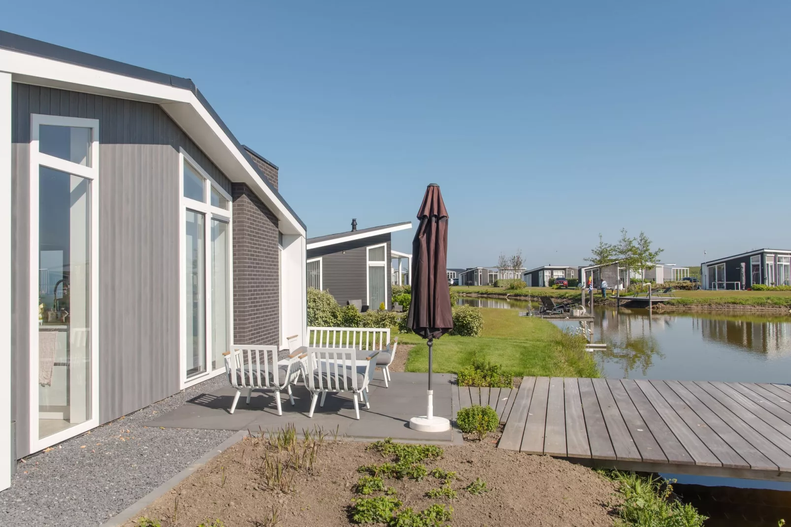 Water Resort Oosterschelde 28-Gardens summer