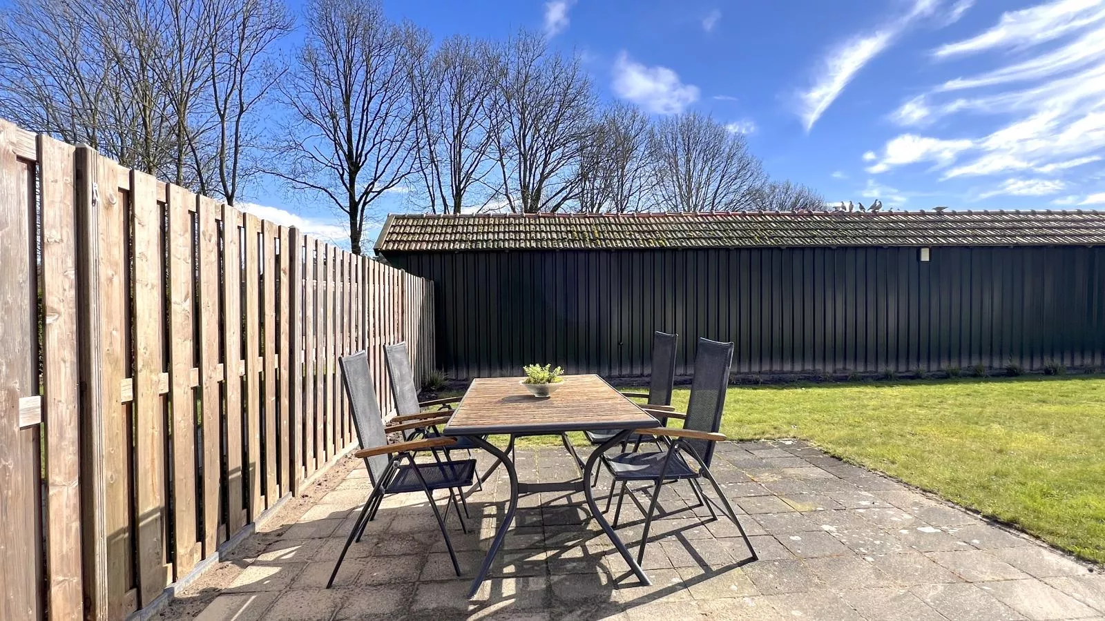 Achter de Vijf Linden-Terrace balcony