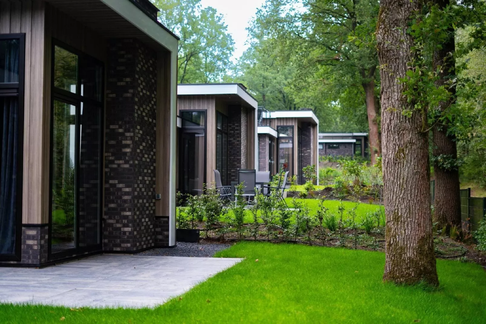 Vakantiepark De Rimboe & De Woeste Hoogte 39-Gardens summer