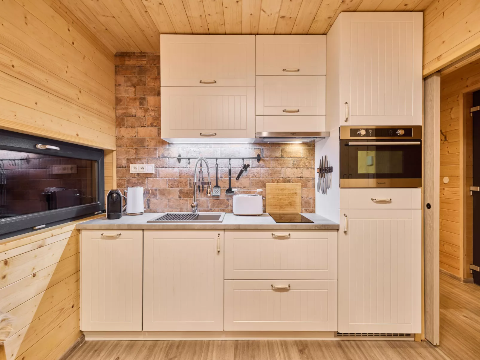 Luxe Timber Lodge & Yoga Loft-Inside