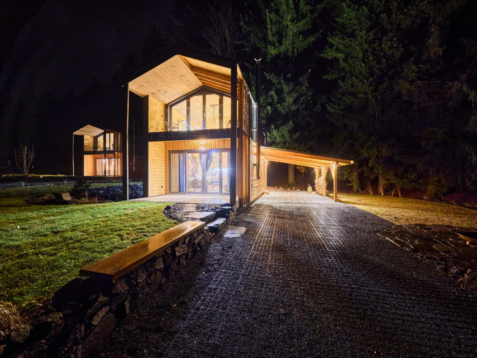 Luxe Timber Lodge & Relaxing Bath”-Outside