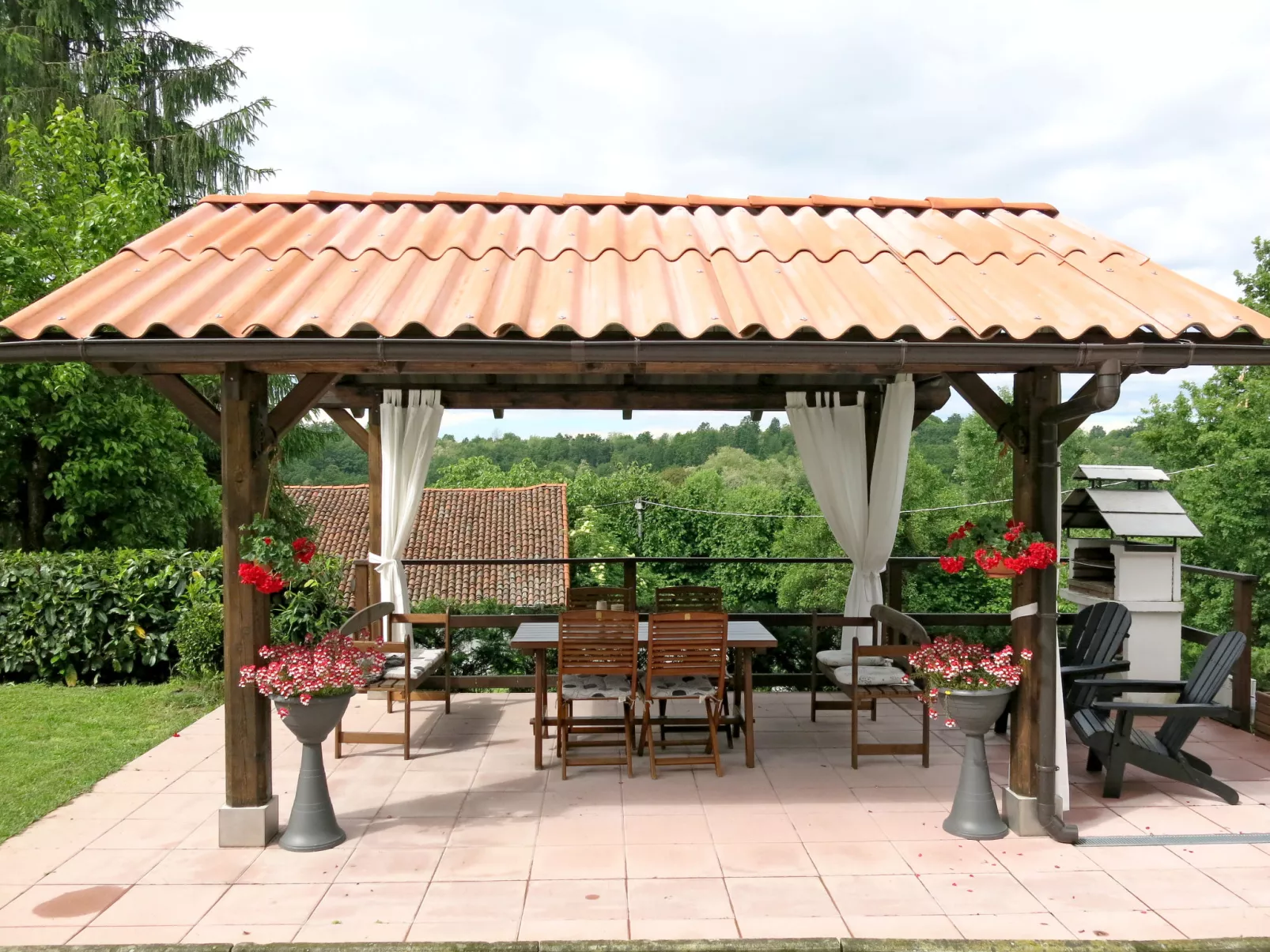 Il Cavaliere-Outside