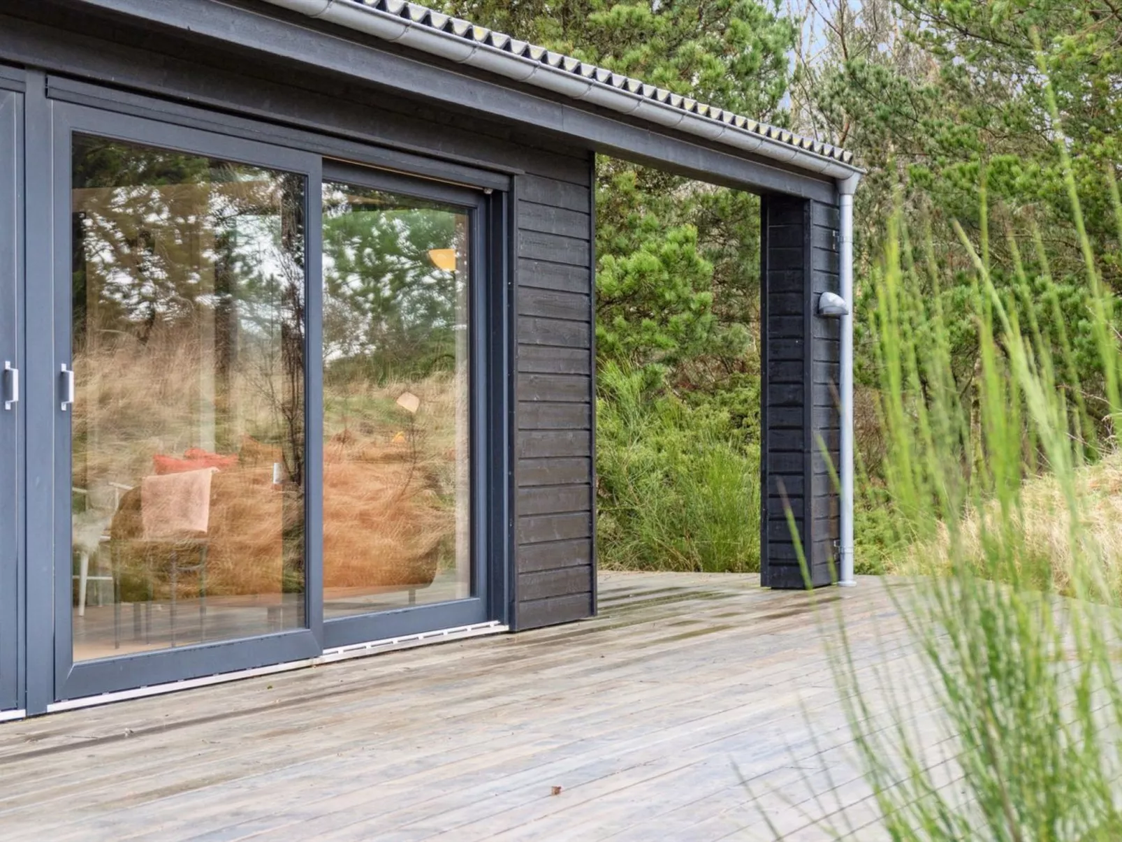 "Einette" - 100m from the sea-Outside