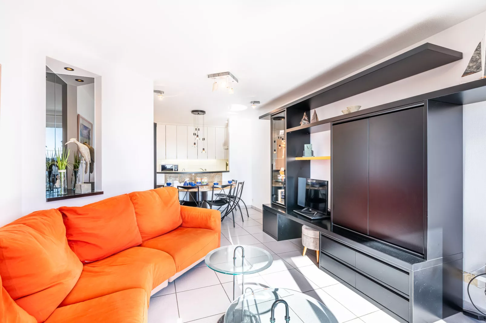 PLAZA X/X13-Kitchen