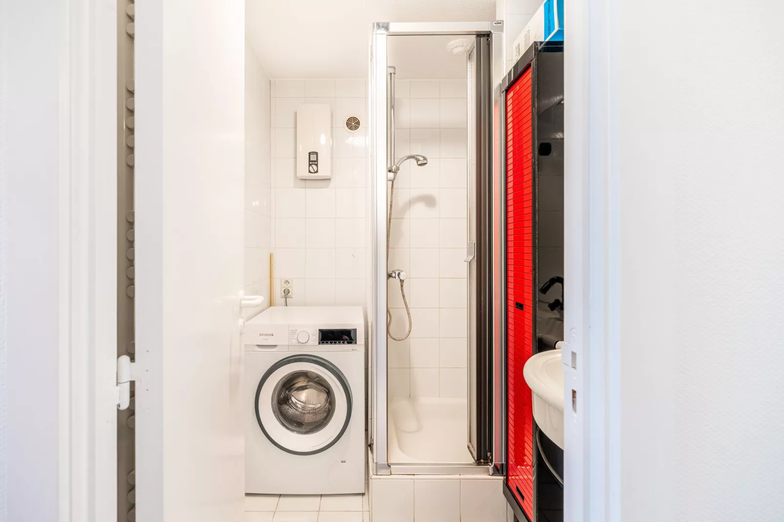 PLAZA X/X13-Bathroom