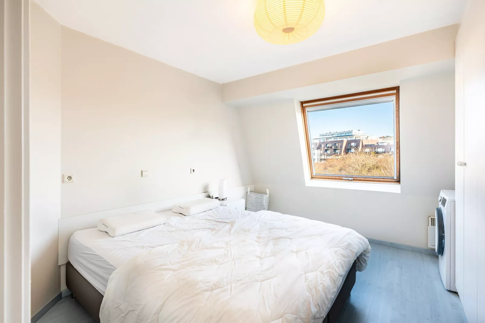 PLAZA Z/Z24-Bedroom
