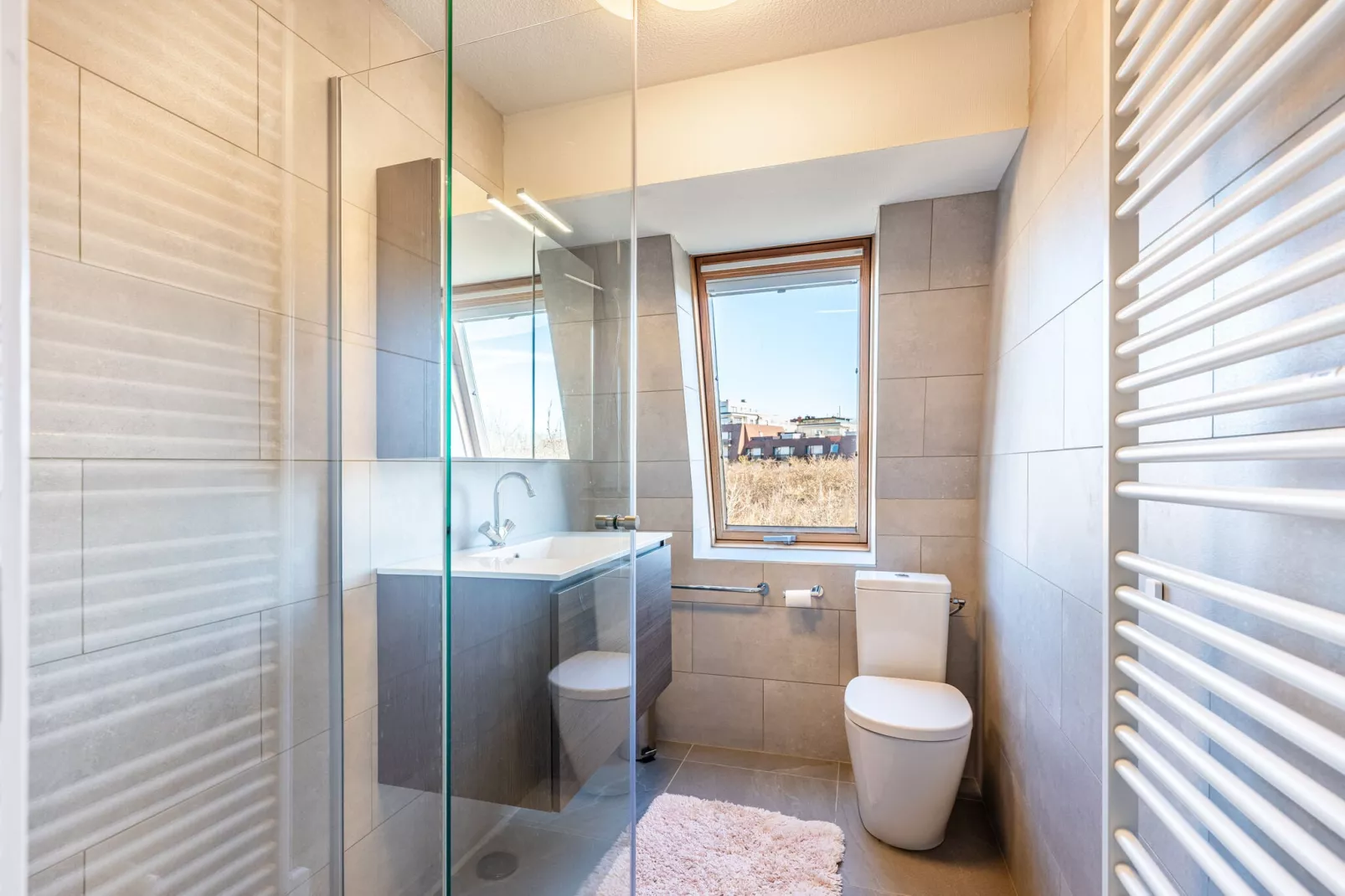 PLAZA Z/Z24-Bathroom