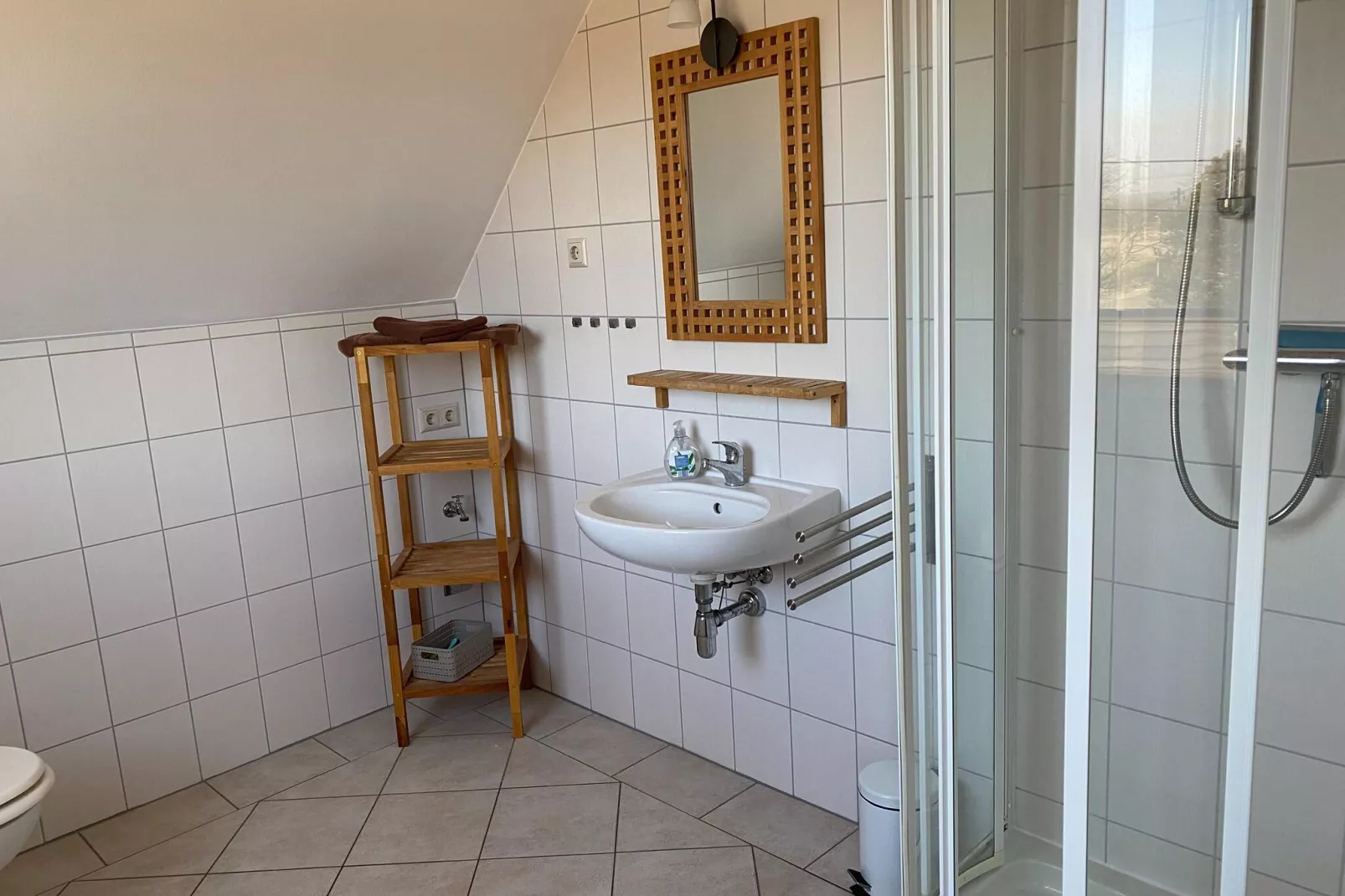 Ferienwohnung an der Ostsee in Pruchten naehe Kanalbrücke-Bathroom